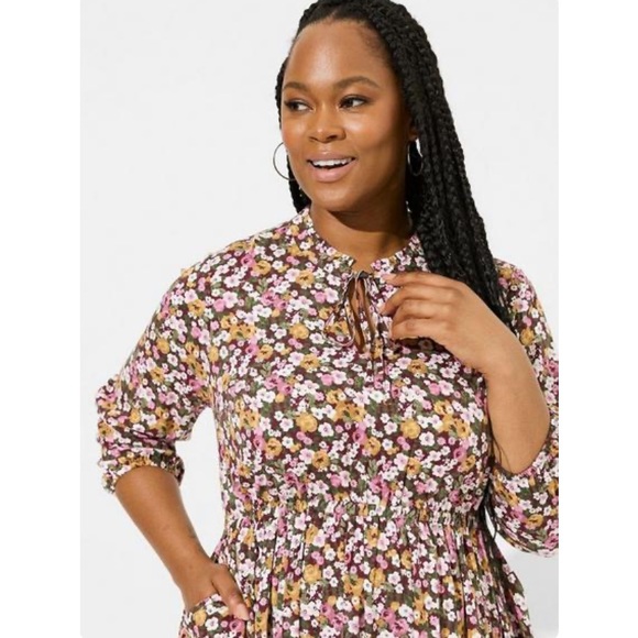 NWT torrid plus size 3 Mini Stretch Challis Front Keyhole Dress floral POCKETS - Picture 4 of 5